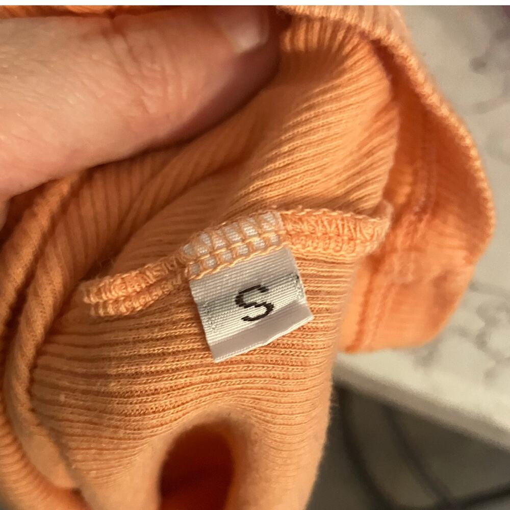 Stylish Y2K True Religion Orange Tank Top - Size Small - Picture 9 of 10